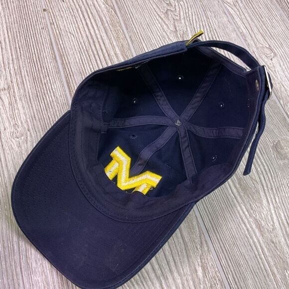 Vintage Y2K Adidas Michigan Wolverines Blue Gold Official Baseball Cap Hat Men's - Picture 8 of 9